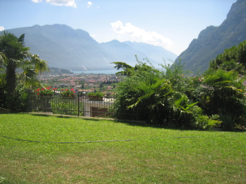 Villa Arzilla Riva del Garda Luaran gambar